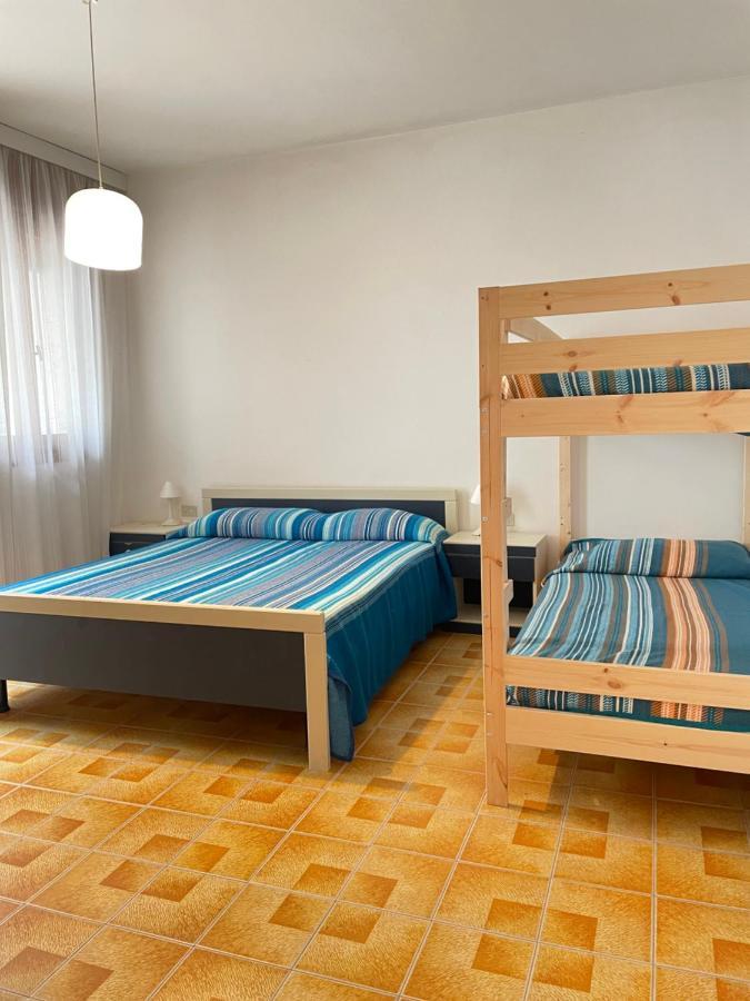 Condominio Union -Walterigato Apartments- Solo Per Famiglie- ليدو دي يسولو المظهر الخارجي الصورة