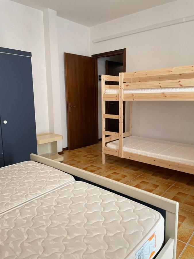 Condominio Union -Walterigato Apartments- Solo Per Famiglie- ليدو دي يسولو المظهر الخارجي الصورة